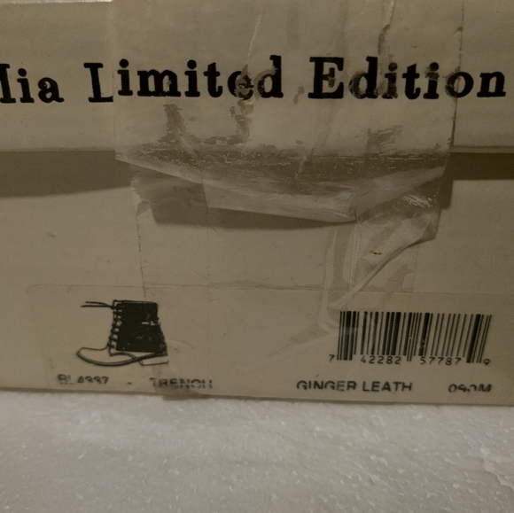 Mia Limited Edition Trench Lace Up Ginger Boot - Picture 4 of 6